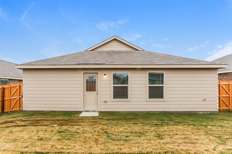 1,995/Mo, 1065 Crestview Dr Hutchins, TX 75141 Rear View