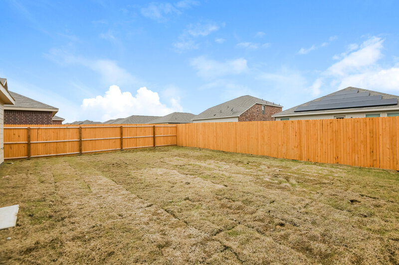 1,860/Mo, 1125 Crestview Dr Hutchins, TX 75141 Rear View 2