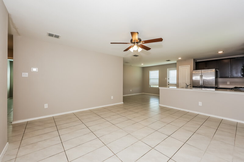 1,945/Mo, 1149 Crestview Dr Hutchins, TX 75141 Living Room View