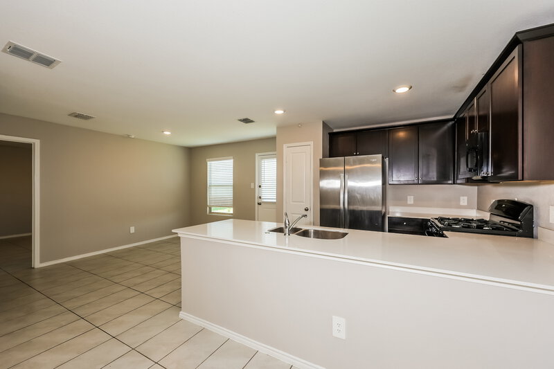 1,945/Mo, 1149 Crestview Dr Hutchins, TX 75141 Kitchen View