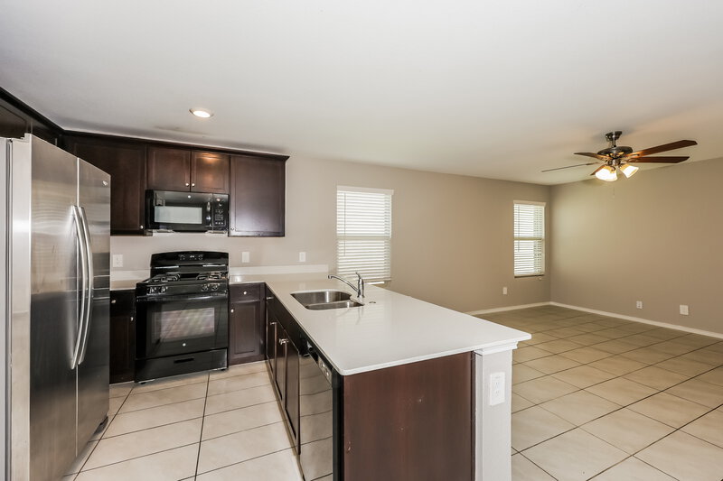 1,945/Mo, 1149 Crestview Dr Hutchins, TX 75141 Kitchen View 2