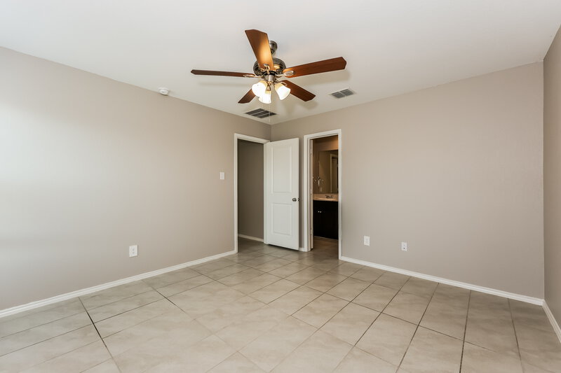 1,945/Mo, 1149 Crestview Dr Hutchins, TX 75141 Main Bedroom View 2