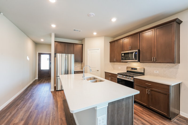 3,010/Mo, 1103 Spectra Drive Forney, TX 75126 Kitchen View 2