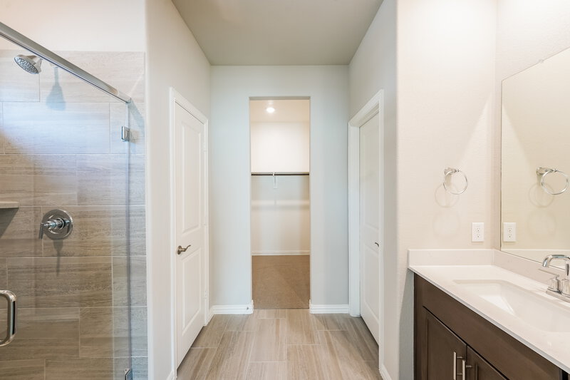 3,010/Mo, 1103 Spectra Drive Forney, TX 75126 Main Bathroom View