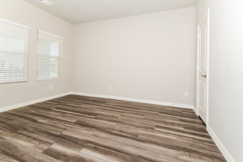 2,855/Mo, 1304 Cress Garden Lane Forney, TX 75126 Living Room View 2
