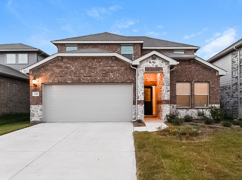 2,400/Mo, 1309 Cress Garden Lane Forney, TX 75126 External View