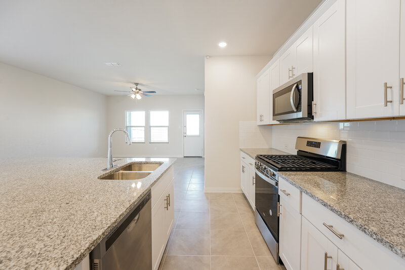 1,870/Mo, 1514 Wind Springs Drive Forney, TX 75126 Kitchen View