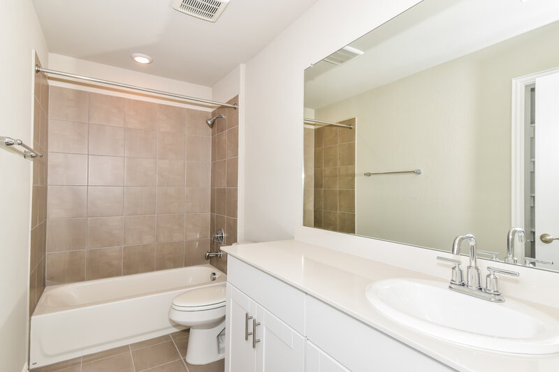 2,455/Mo, 229 Irvin Dr Royse City, TX 75189 Bathroom View