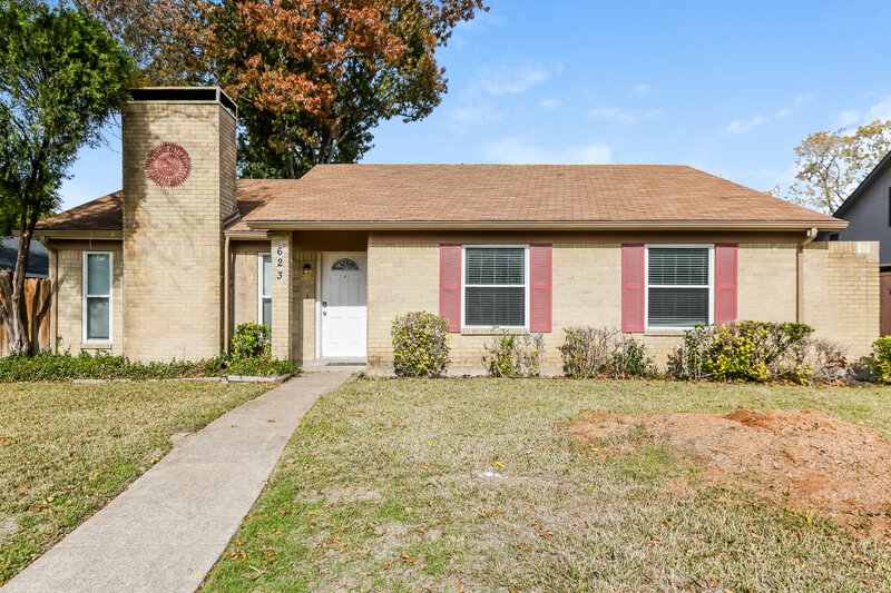 2,245/Mo, 623 Meadowglen Dr Duncanville, TX 75137 External View