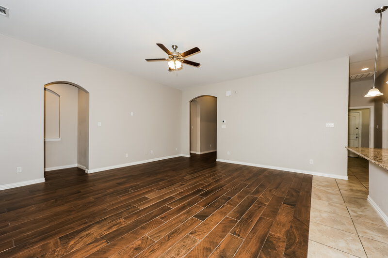 2,820/Mo, 220 Watson St Red Oak, TX 75154 Living Room View 3