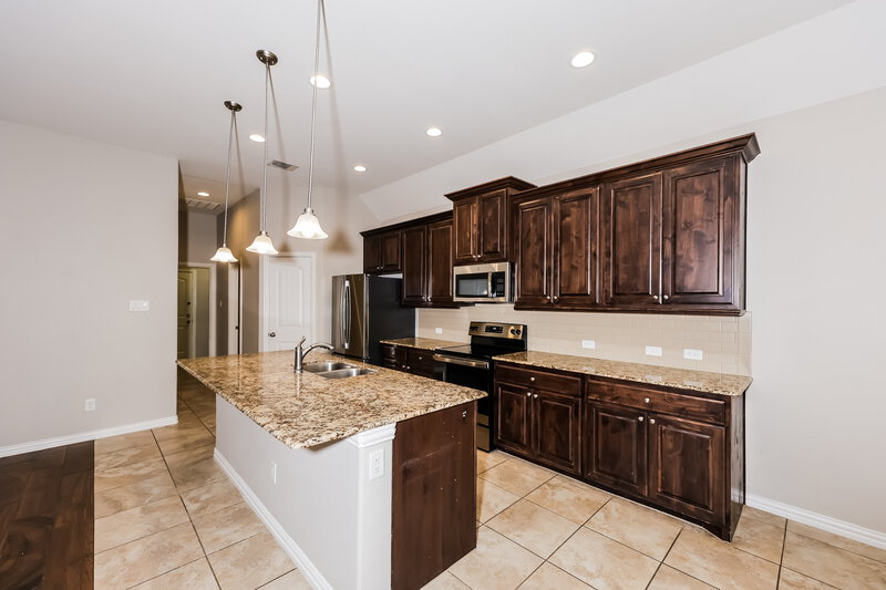 2,820/Mo, 220 Watson St Red Oak, TX 75154 Kitchen View