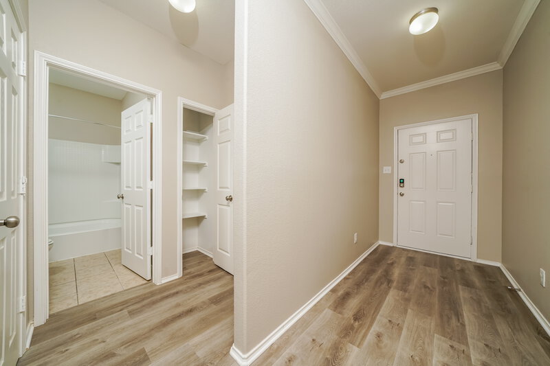2,760/Mo, 113 Waxberry Dr Fate, TX 75189 Foyer View