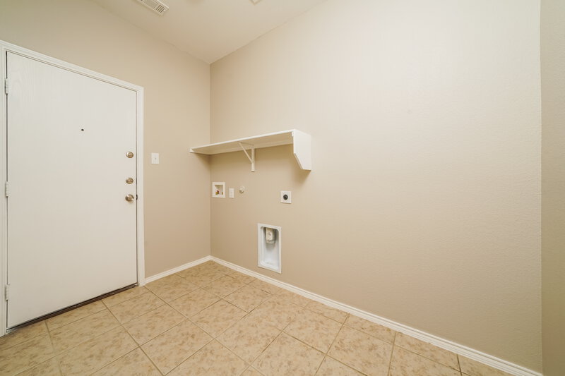 2,760/Mo, 113 Waxberry Dr Fate, TX 75189 Laundry Room View