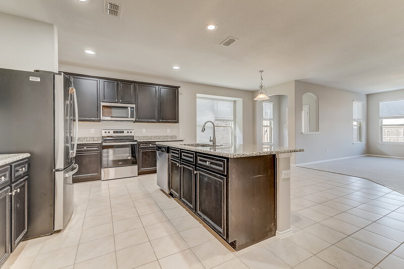 3,275/Mo, 4208 Glen Abbey Dr Crowley, TX 76036 Kitchen View