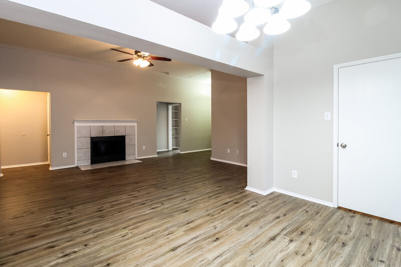 1,960/Mo, 1009 Dixon Ln Denton, TX 76207 Dining Room View