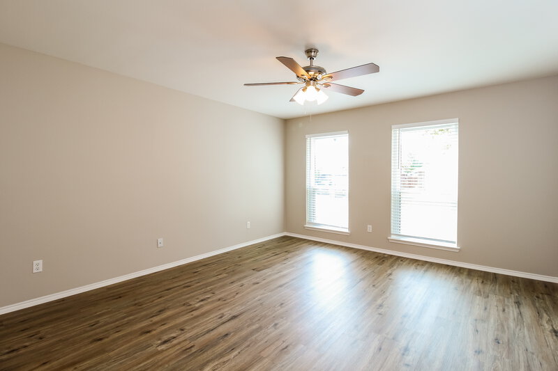 1,960/Mo, 1009 Dixon Ln Denton, TX 76207 Main Bedroom View