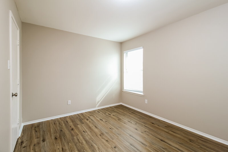 1,960/Mo, 1009 Dixon Ln Denton, TX 76207 Bedroom View 2