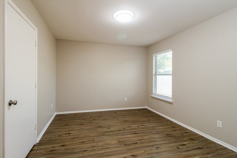 1,960/Mo, 1009 Dixon Ln Denton, TX 76207 Bedroom View 3