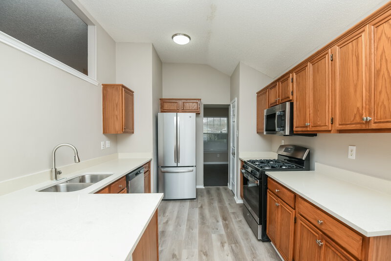 2,160/Mo, 5133 Eastcreek Dr Arlington, TX 76018 Kitchen View