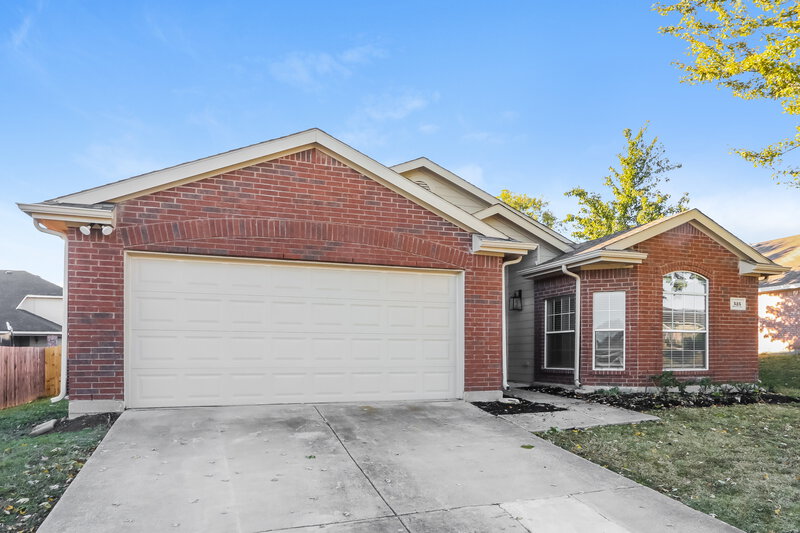 1,900/Mo, 525 Skelton St Royse City, TX 75189 External View