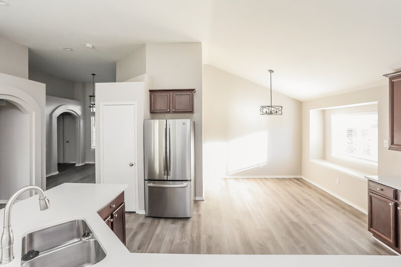 1,900/Mo, 525 Skelton St Royse City, TX 75189 Kitchen View 2