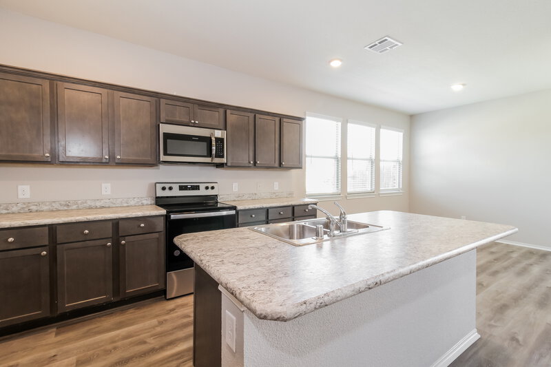 2,950/Mo, 3616 Doris Dr Denton, TX 76207 Kitchen View