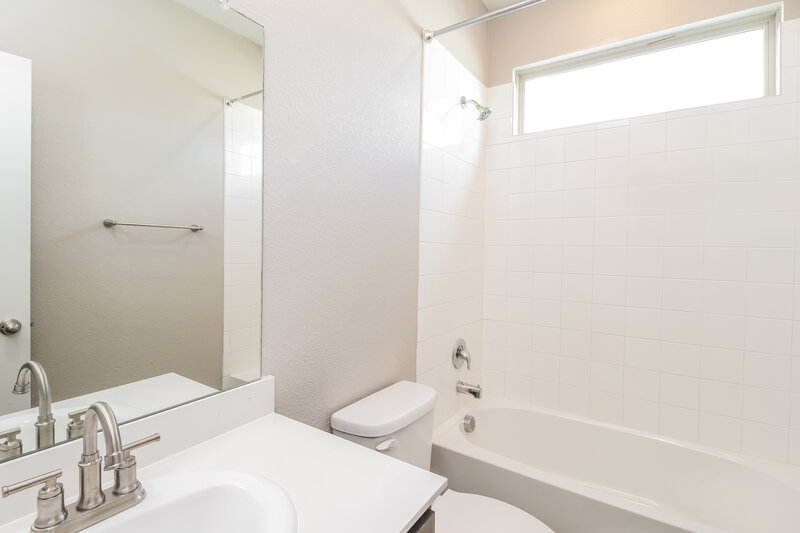 2,950/Mo, 3616 Doris Dr Denton, TX 76207 Bathroom View