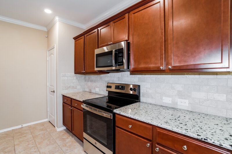 2,375/Mo, 524 Pawnee St Aubrey, TX 76227 Kitchen View