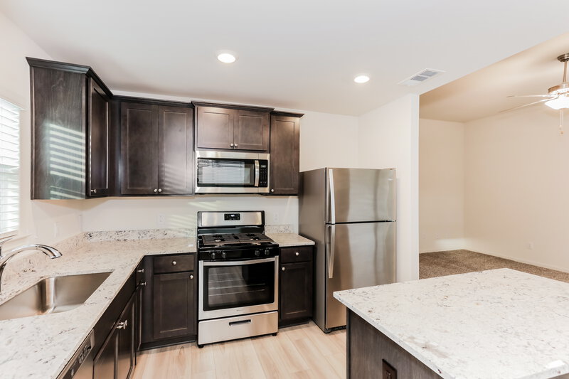 1,730/Mo, 1456 Palamedes Dr Fort Worth, TX 76140 Kitchen View 3