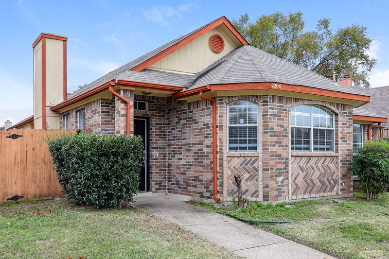 1,925/Mo, 2208 Browning Dr Mesquite, TX 75181 Front View