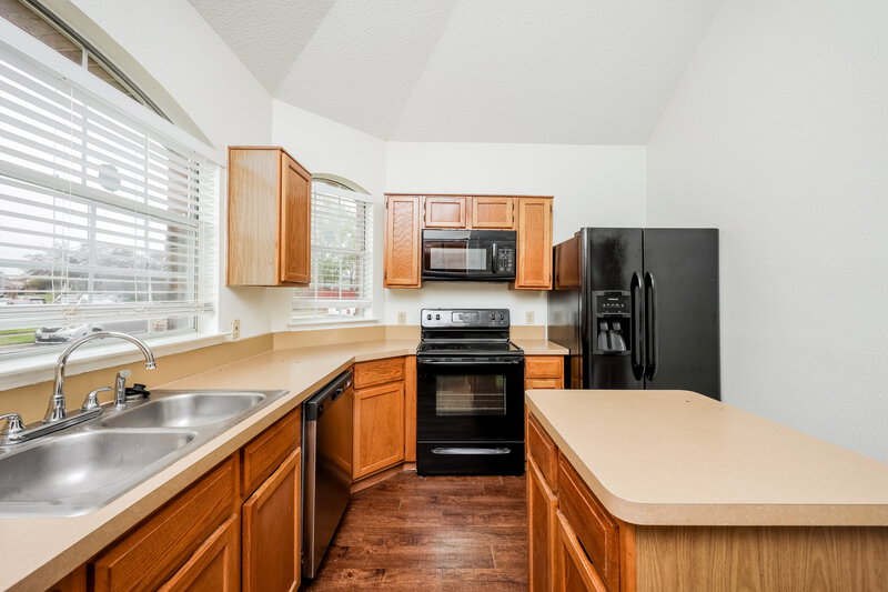 1,925/Mo, 2208 Browning Dr Mesquite, TX 75181 Kitchen View 2