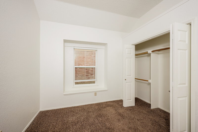 1,925/Mo, 2208 Browning Dr Mesquite, TX 75181 Bedroom View 2