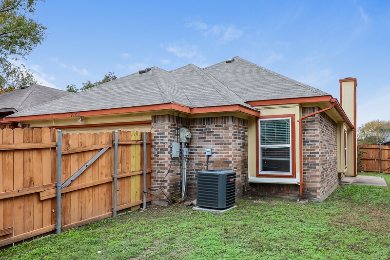 1,925/Mo, 2208 Browning Dr Mesquite, TX 75181 Rear View