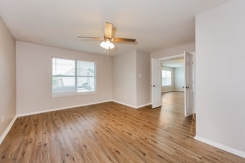 3,055/Mo, 3608 Pendery Ln Fort Worth, TX 76244 Office View