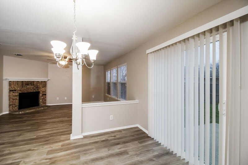 2,135/Mo, 2200 Southway Denton, TX 76207 Misc View 3