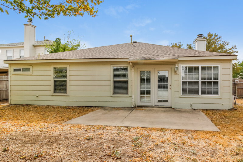 2,110/Mo, 1032 Springcreek Dr Denton, TX 76210 Rear View
