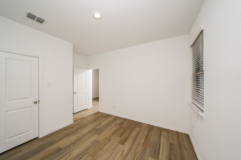 2,220/Mo, 1202 Daffodil Street Princeton, TX 75407 Living Room View 2