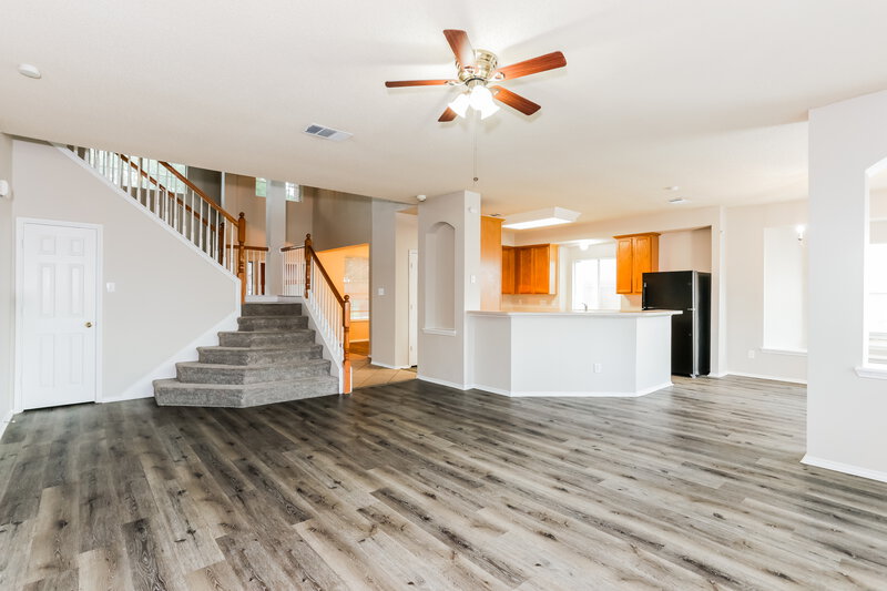 3,080/Mo, 632 Magnolia Trl Desoto, TX 75115 Living Room View