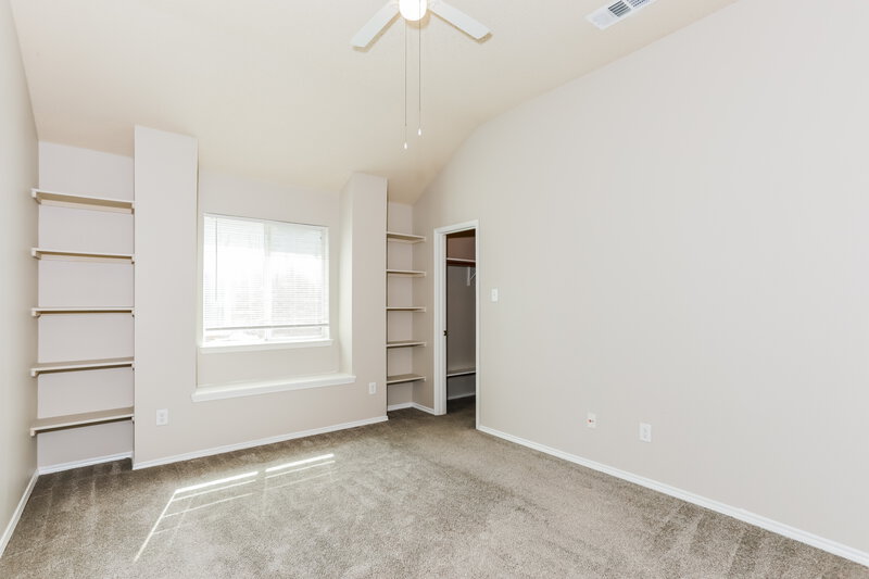 3,080/Mo, 632 Magnolia Trl Desoto, TX 75115 Bedroom View 2
