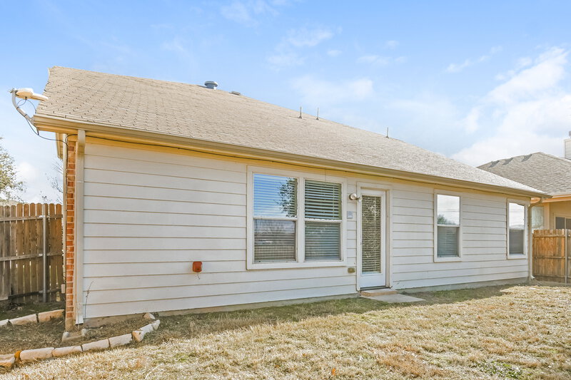 2,470/Mo, 10709 Hawks Landing Rd Haslet, TX 76052 Rear View