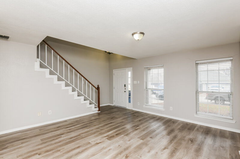 2,180/Mo, 6305 Glen Knoll Dr Fort Worth, TX 76179 Living Room View