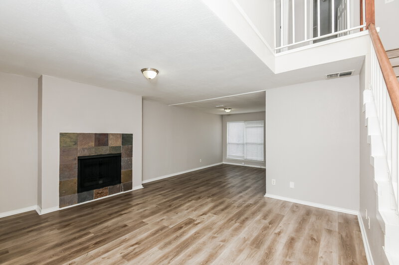 2,180/Mo, 6305 Glen Knoll Dr Fort Worth, TX 76179 Living Room View 2