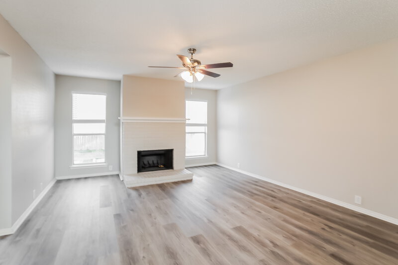 2,775/Mo, 1019 Carlisle Dr Arlington, TX 76017 Living Room View