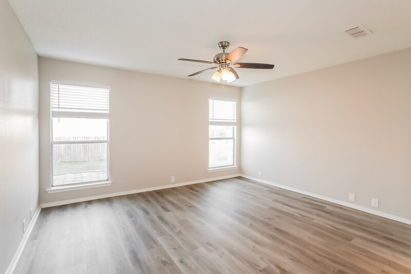 2,775/Mo, 1019 Carlisle Dr Arlington, TX 76017 Main Bedroom View