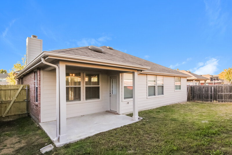 2,185/Mo, 1134 Partridge Dr Aubrey, TX 76227 Rear View