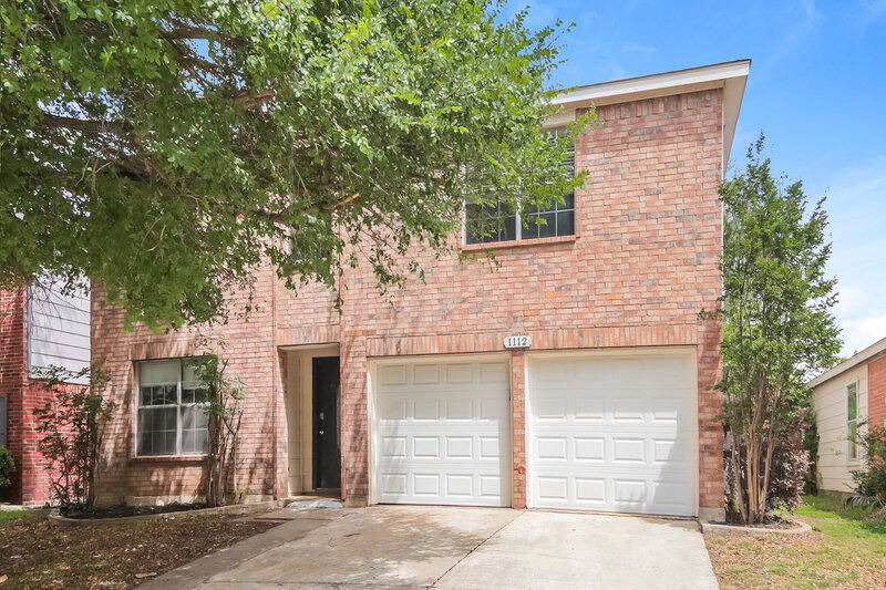 2,195/Mo, 1112 Beechwood Dr Denton, TX 76210 Front View