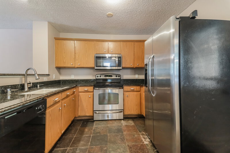 2,195/Mo, 1112 Beechwood Dr Denton, TX 76210 Kitchen View 2