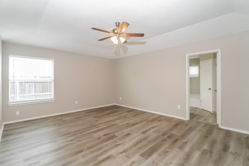 2,390/Mo, 5021 Flat Creek Dr Fort Worth, TX 76179 Main Bedroom View
