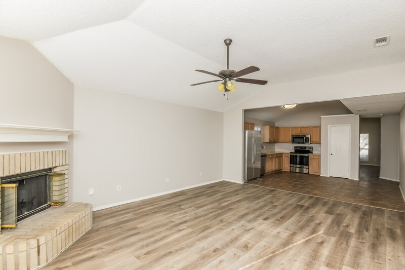 1,880/Mo, 10913 Deauville Cir S Fort Worth, TX 76108 Dining Room View