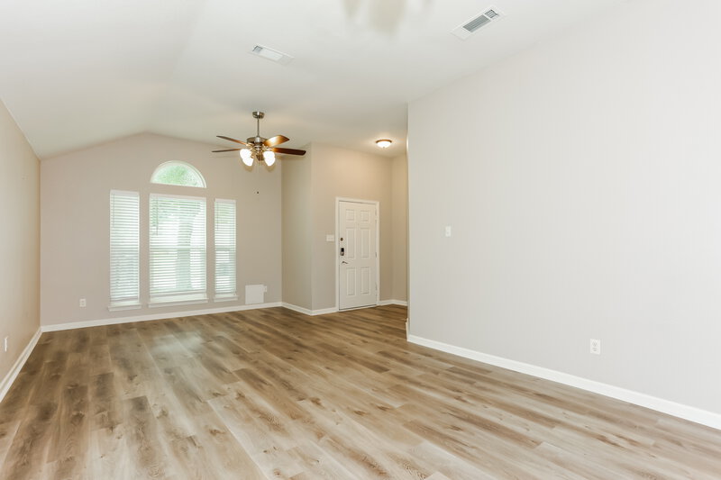 2,570/Mo, 1521 Creekstone Ct Fort Worth, TX 76112 Misc View 5